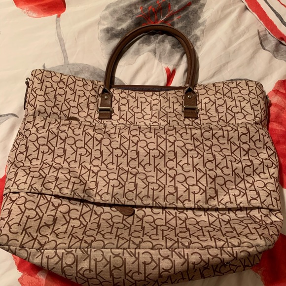 Calvin klein tote bag!! - Picture 2 of 5